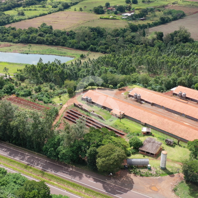 Foto de Sítio à Venda - Maringá - PR